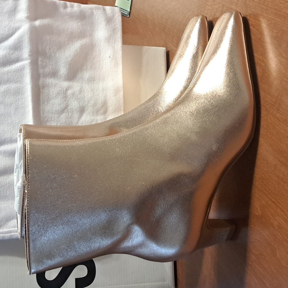 FLASH SALE SCHUTZ Metallic Gold Ankle Booties Mew $198 - Picture 4 of 7